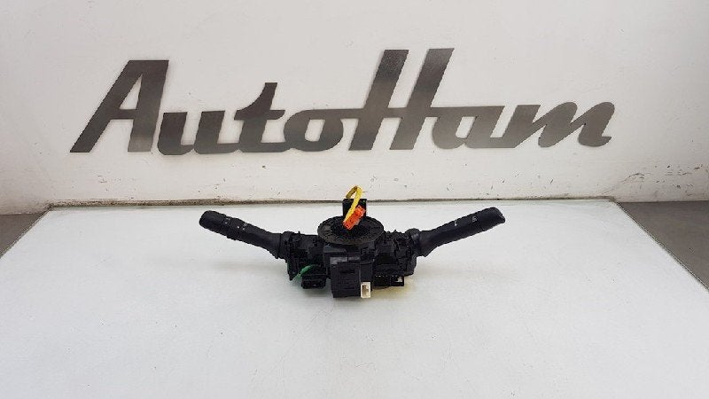 COMBINE COMMODO Peugeot 108 (|B000777880|B000901680|), Utilisé, Peugeot