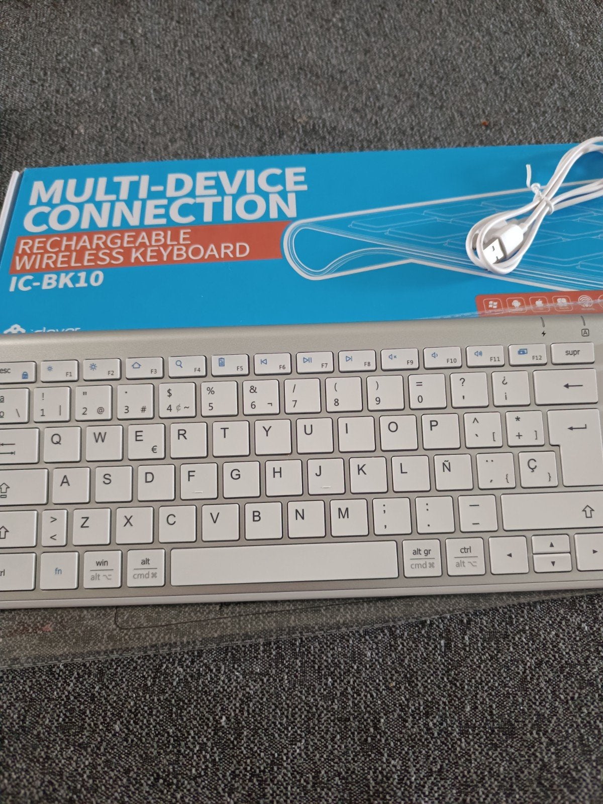 iClever IC-BK10 Draadloos Bluetooth Toetsenbord - Multi-Devi, Computers en Software, Ophalen of Verzenden