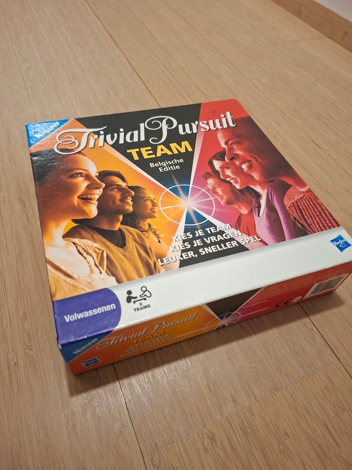 Trivial Pursuit TEAM Belgische editie, Hobby en Vrije tijd, Gezelschapsspellen | Overige, Ophalen, Zo goed als nieuw