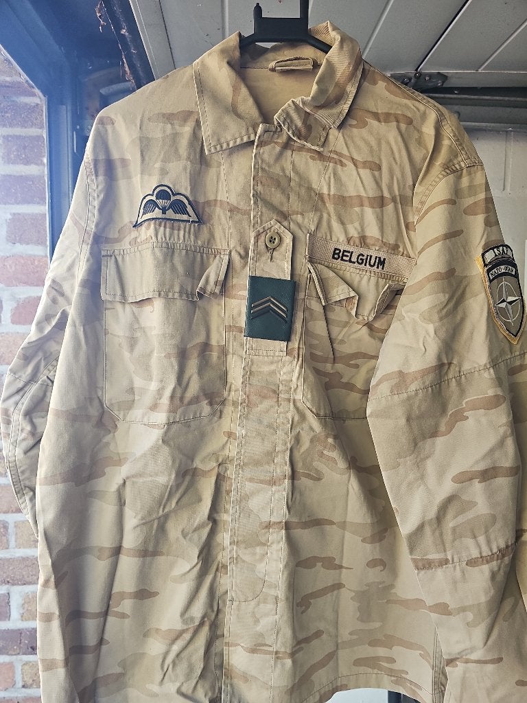 Militaria, Ophalen