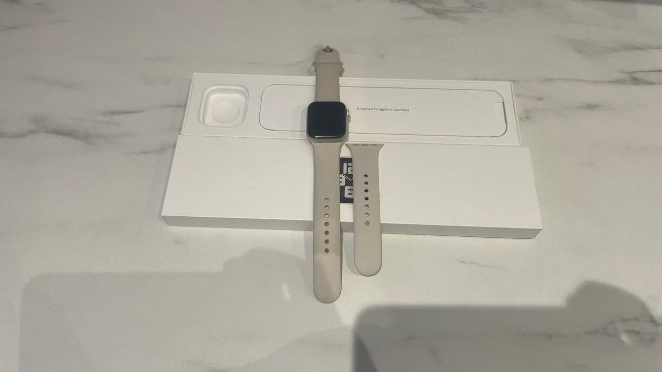 Apple Watch SE2 - 40mm, Étanche, IOS, Enlèvement, Utilisé