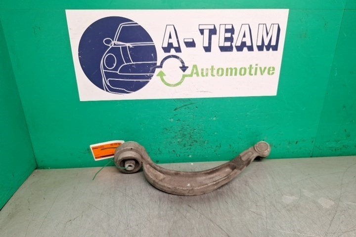 BRAS DE SUSPENSION AVANT GAUCHE (TRIANGLE) A4 Avant (B8), Autos : Pièces & Accessoires, Auto-Union-Straße  1,
85057  Ingolstadt, DE
