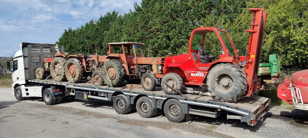 GEZOCHT / RECHERCHE Massey Ferguson, Articles professionnels, Enlèvement, Autre