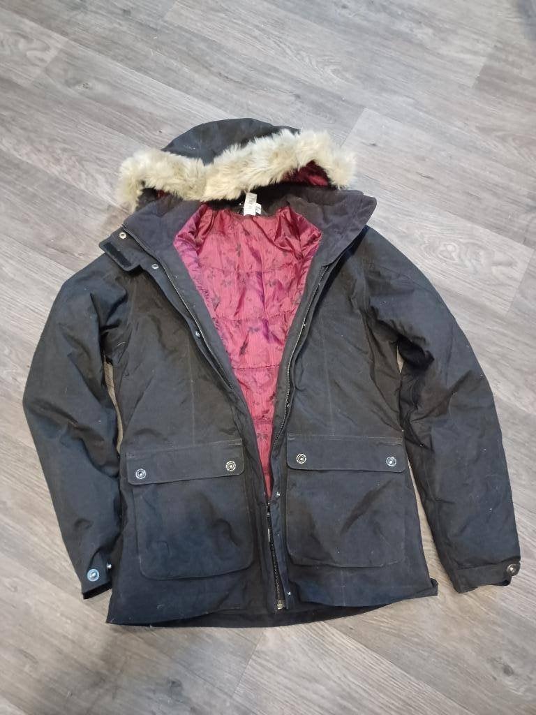 décathlon , un manteau d'hiver taille 12 ans, Kinderen en Baby's, Kinderkleding | Maat 152, Ophalen of Verzenden, Jas