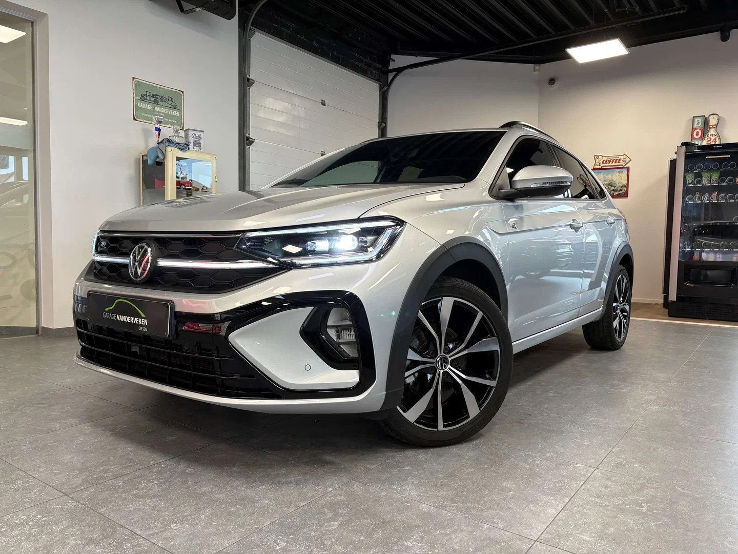 Volkswagen Taigo Taigo 1.0 TSI R-Line OPF DSG R-Line, Auto's, Automaat, Adaptive Cruise Control, https://public.car-pass.be/vhr/a86e5924-cdf7-49a4-a904-2476fbec16f5