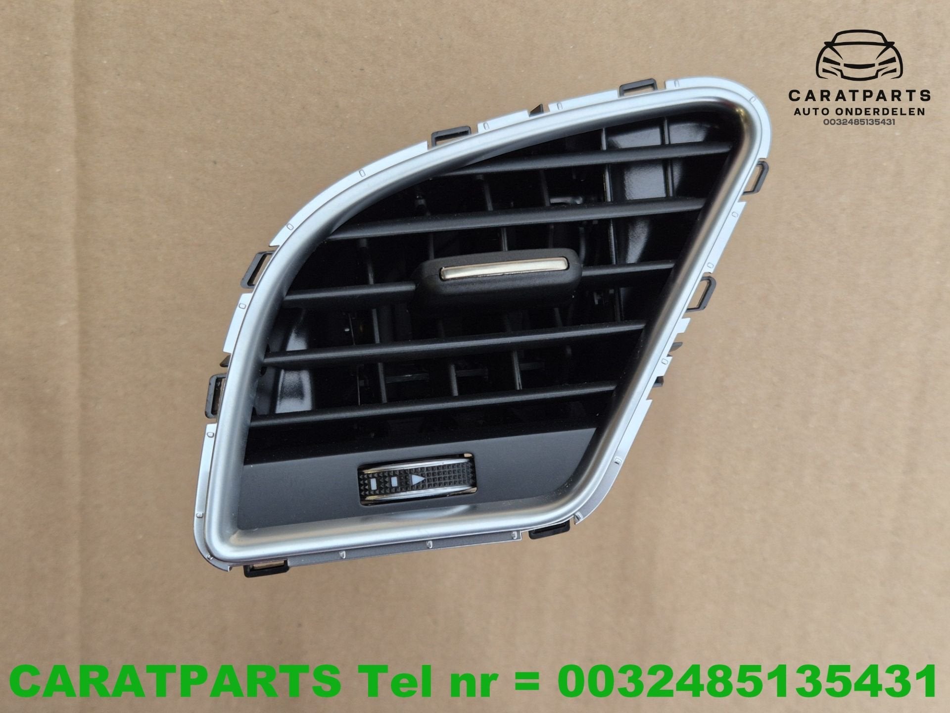 8T1820901G Audi A5 luchtrooster dashboard A4 RS5 RS4 S5 S4, Fabrikant BV, Gebruikt, Info@fabrikant.eu, Fabrikantstraat 1
1000 AA  Amsterdam, NL