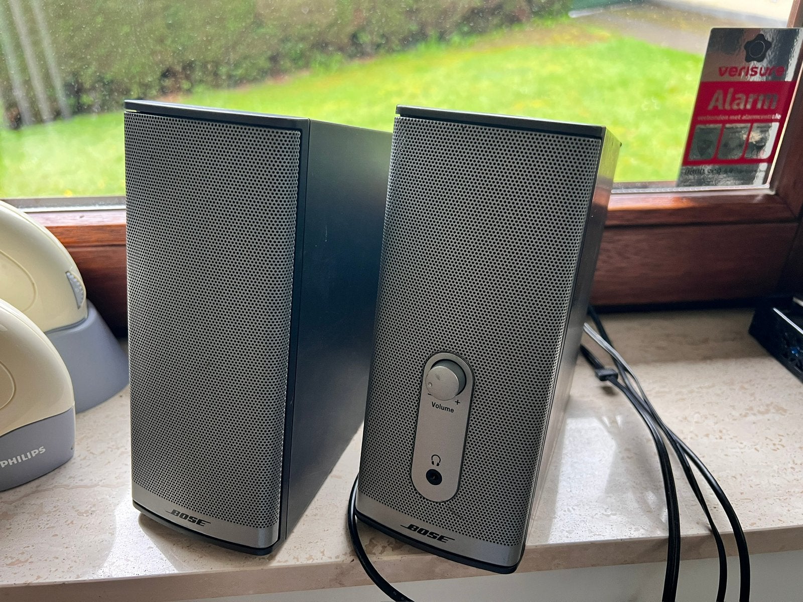 BOSE COMPANION 2-SERIE 2-DELIGE KAST - TUBE, Computers en Software, Ophalen of Verzenden, Zo goed als nieuw