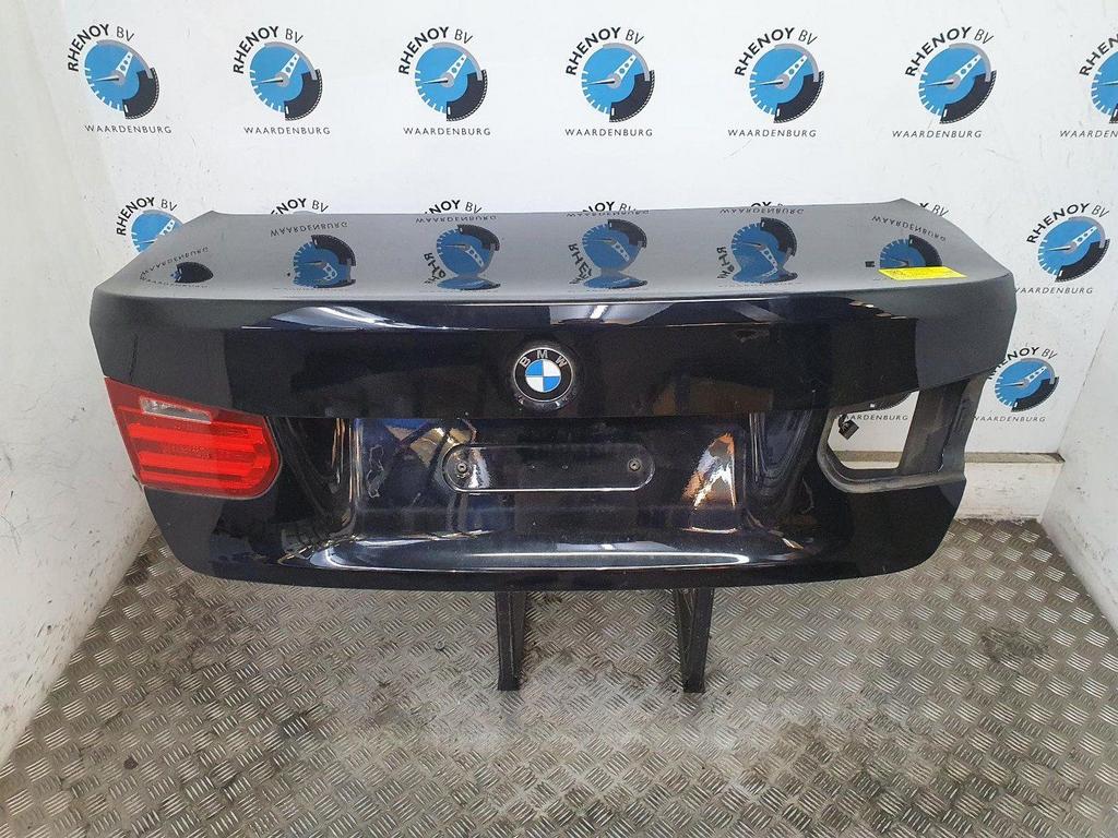 BMW 3 SERIES 318d 105kW AT ACHTERKLEP 2012, Enlèvement ou Envoi, Utilisé, Stiba membre