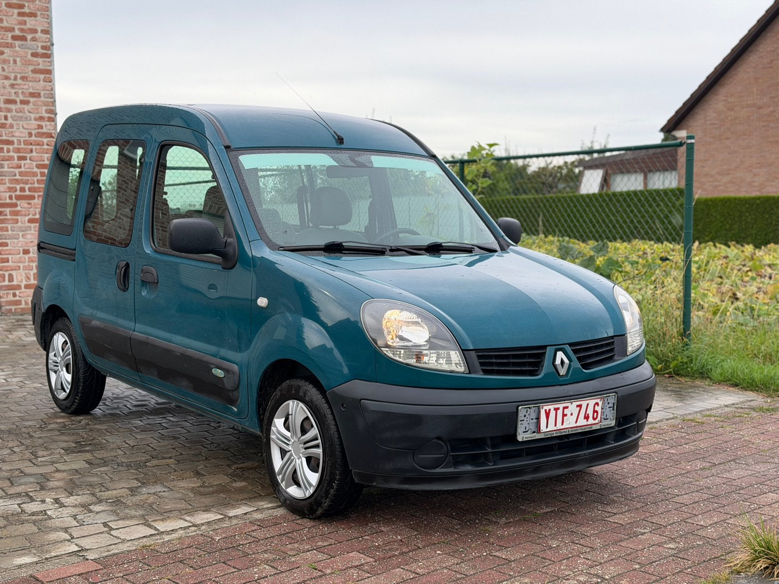 Renault kangoo 1.2ESSENCE 5pl Prete à immatriculer, Autos, Achat, 4 portes, Attache-remorque, Boîte manuelle