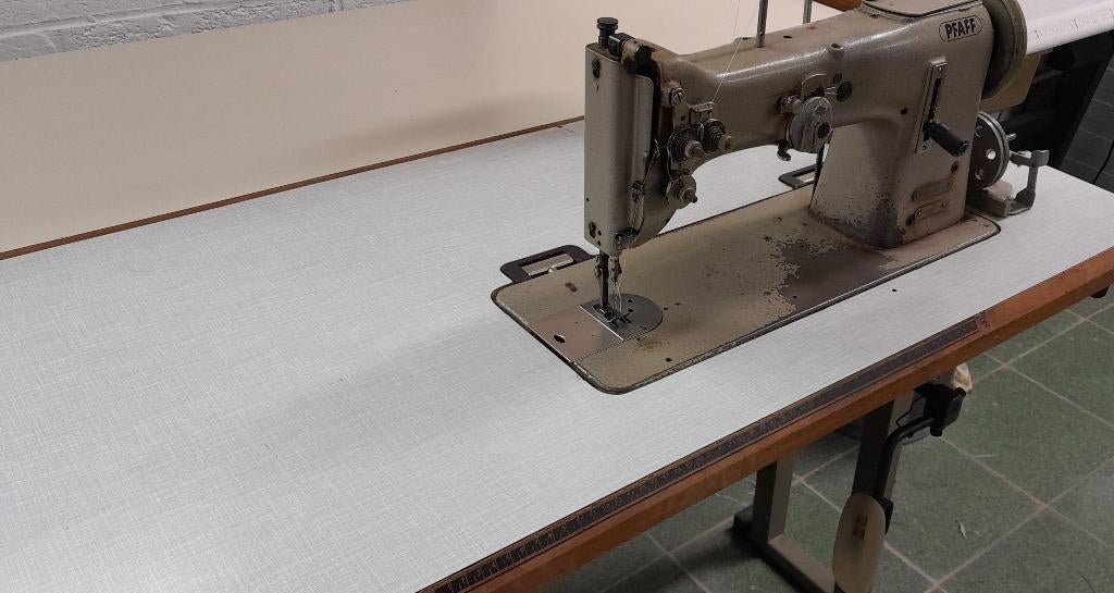 Machine a coudre industrielle, Hobby & Loisirs créatifs, Enlèvement, Utilisé, Machine à coudre, Pfaff