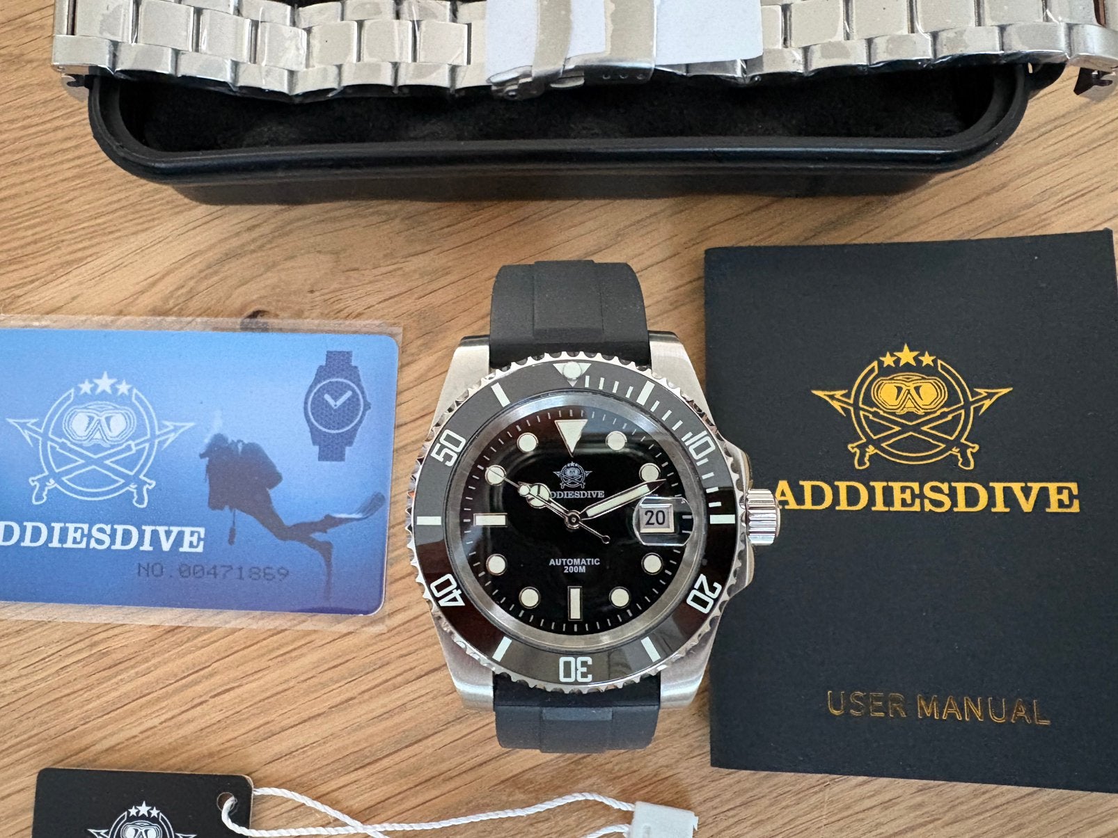 Addiesive 41 mm 200wr Automatic Sapphire Nouveau, Bijoux, Sacs & Beauté, Montres | Hommes, Comme neuf, Montre-bracelet, Autres marques