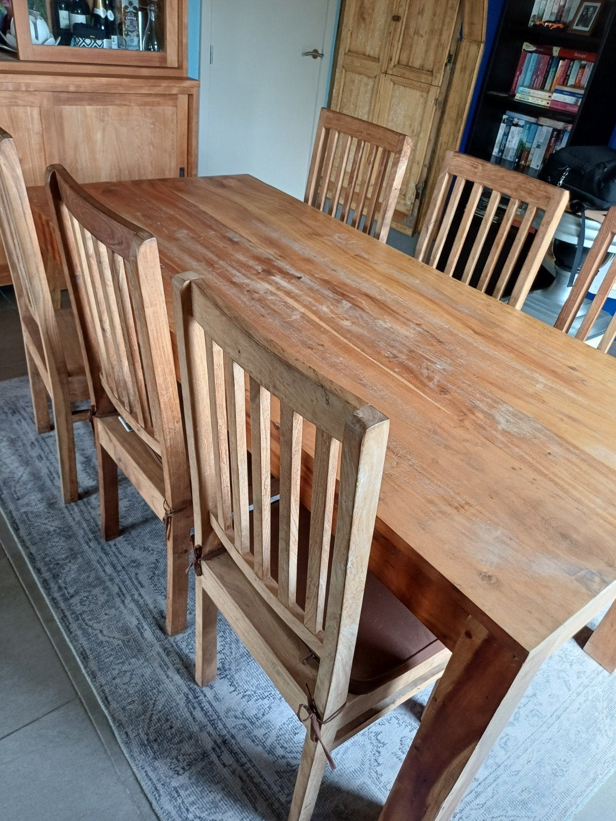 volhouten tafel en stoelen, Ophalen, Gebruikt, 4 tot 6 stoelen
