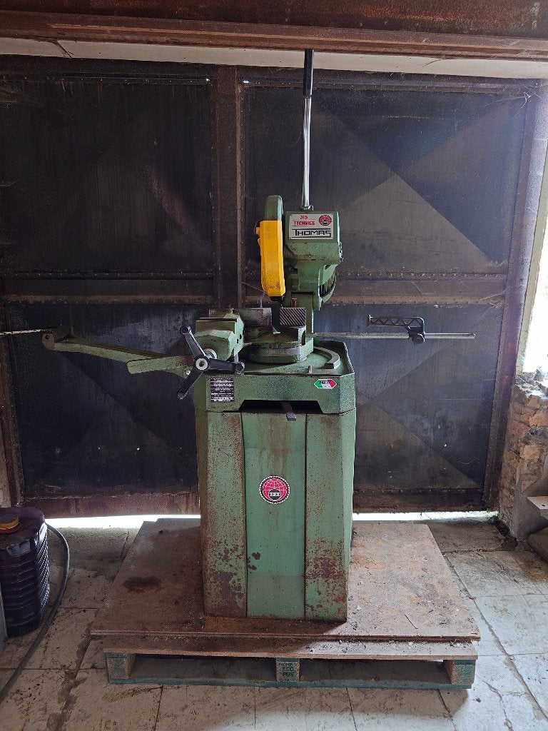 Metaalzaagmachine, Bricolage & Construction, 600 à 1200 watts, 70 mm ou plus, Thomas, Enlèvement