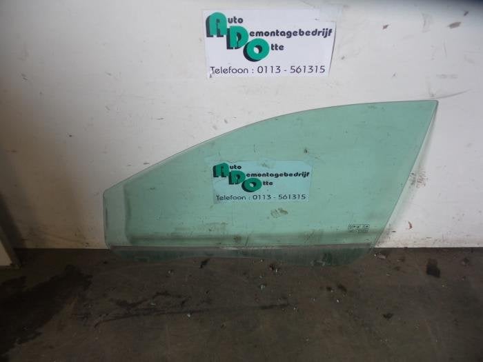 Vitre portière 4portes avant gauche d'un Ford Focus (Focus, -, 3 mois de garantie, -, -