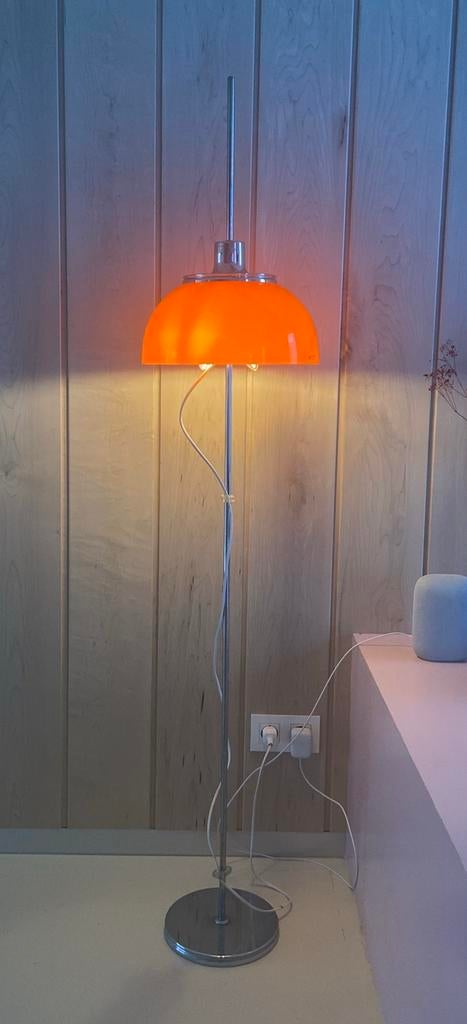 Harvey Guzzini Faro Vloerlamp, Gebruikt, 100 tot 150 cm, Metaal, Ophalen