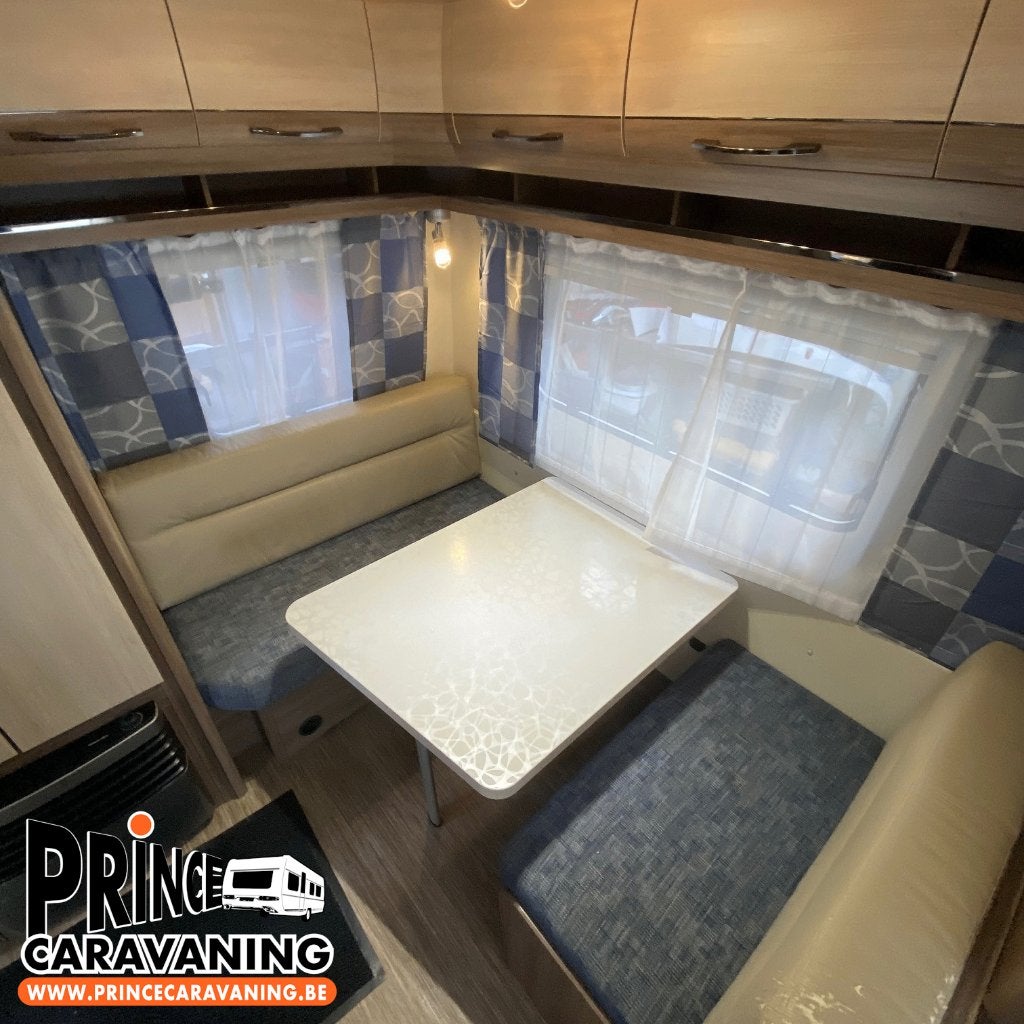 Hobby De Luxe Easy 440 SF 2015 - Prince Caravaning, Lit transversal, Jusqu'à 4, 6 à 7 mètres, Entreprise