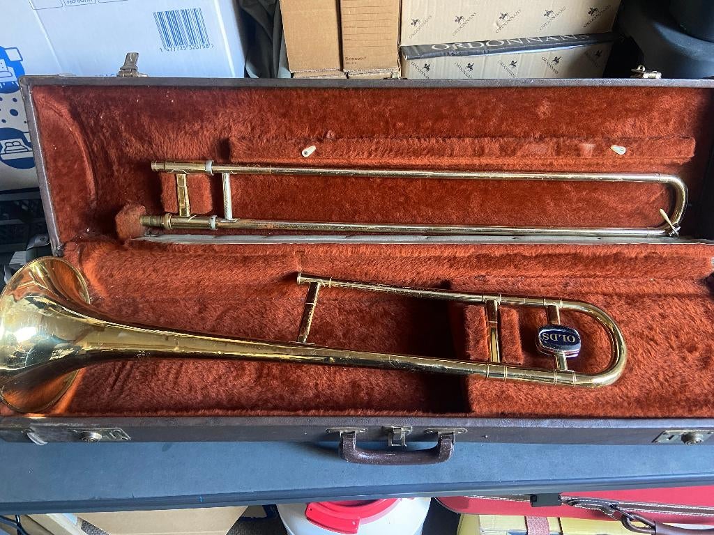 Trombone Olds Ambassador, Enlèvement, Utilisé, Alto, Avec valise