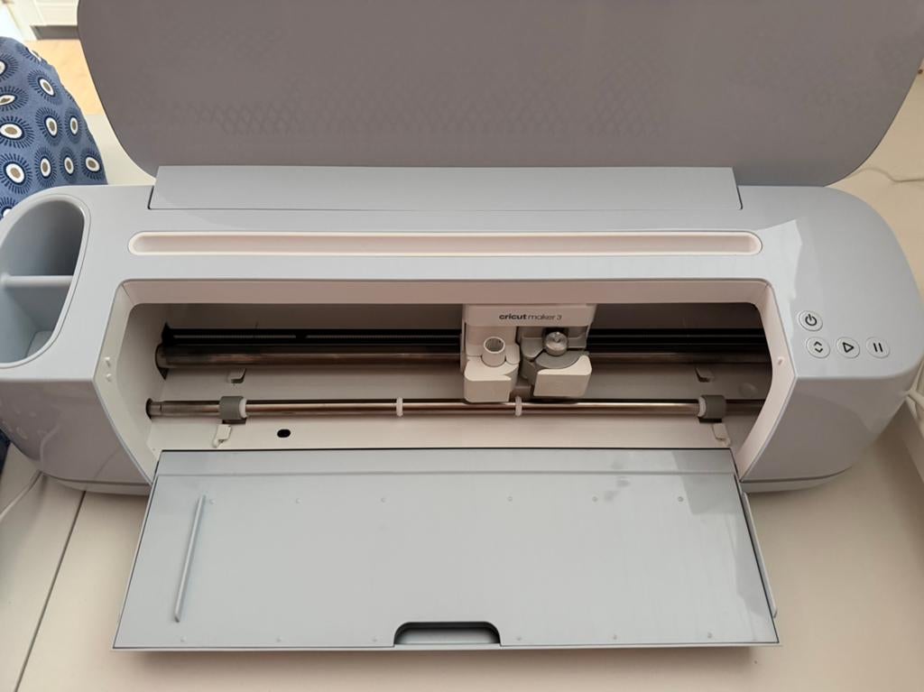 Cricut maker 3, Hobby & Loisirs créatifs, Bricolage, Bleu, Enlèvement, Utilisé, Machine