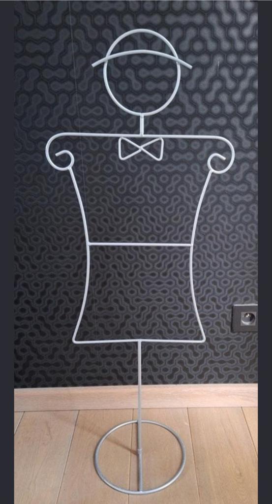 Dressboy in metaal / kledingrekje nog zo goed als nieuw, Kinderen en Baby's, Overige Kinderen en Baby's, Zo goed als nieuw, Ophalen