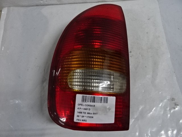 FEU ARRIÈRE GAUCHE Opel Corsa B (73 / 78 / 79), Autos : Pièces & Accessoires, Opel, Opel Automobile GmbH, Utilisé, Kontakt-opel@opel.com