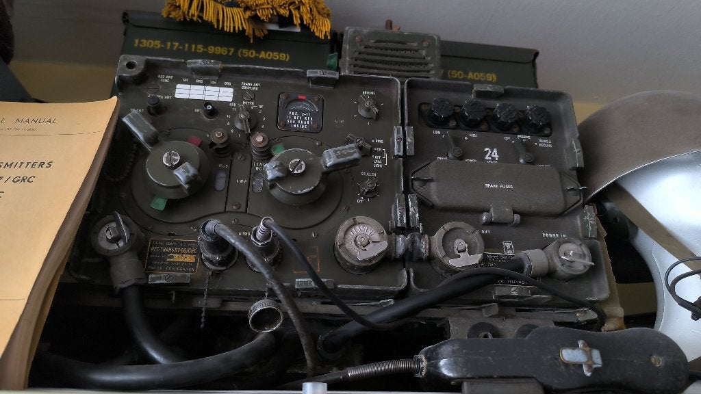 MILITARIA ZENDERS VOEDINGEN TOEBEHOREN+ALLERLEI MILITARIA, Verzamelen, Militaria | Algemeen, Ophalen, Landmacht, Overige typen