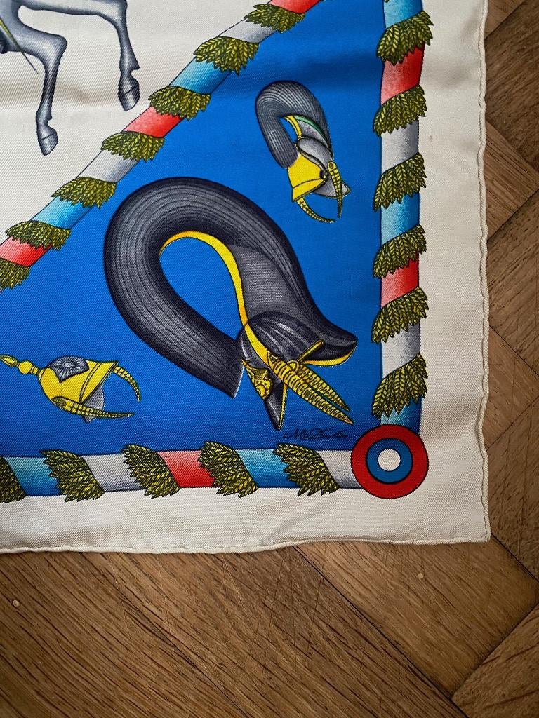HERMÈS - SJAAL 90 -  L'ARMÉE IMPÉRIALE RUSSE, HERMÈS, Maat 46/48 (XL) of groter, Ophalen of Verzenden, Sjaal