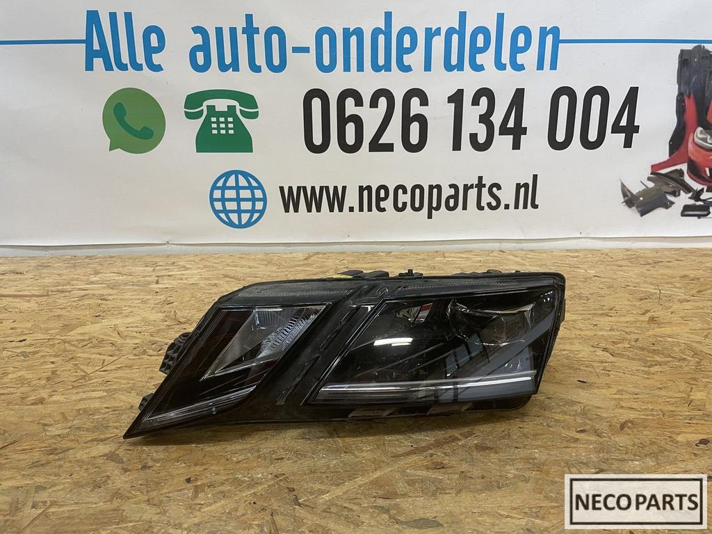 SKODA OCTAVIA 3 VOL LED KOPLAMP LINKS 5E1941015D 5E1941015F, Ophalen of Verzenden, Gebruikt, Skoda