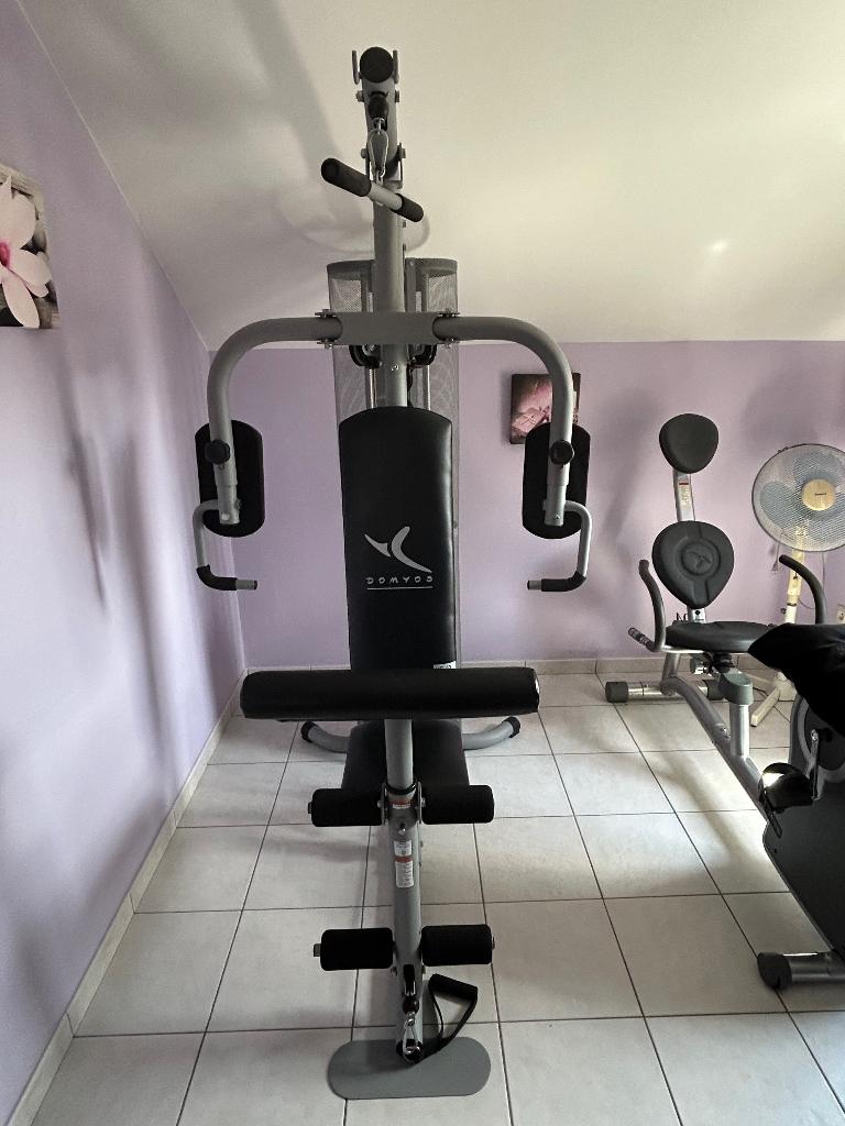 station de musculation, Sport en Fitness, Fitnessapparatuur, Ophalen, Benen, Overige typen, Zo goed als nieuw