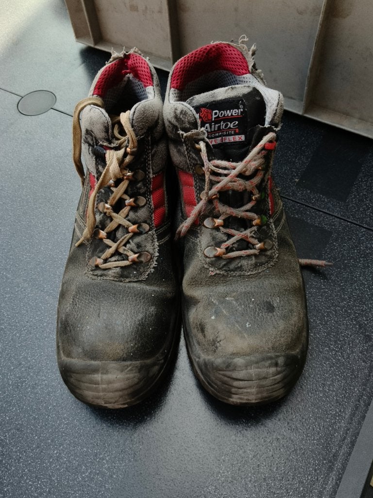 Veiligheidsschoenen maat 44, Ophalen, Zwart, Werkschoenen, Gedragen