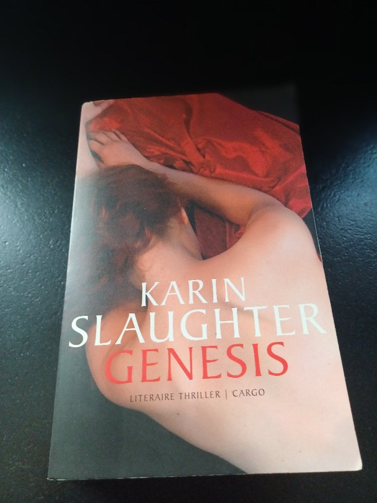 Genesis, Ophalen of Verzenden, Zo goed als nieuw, Karin Slaughter