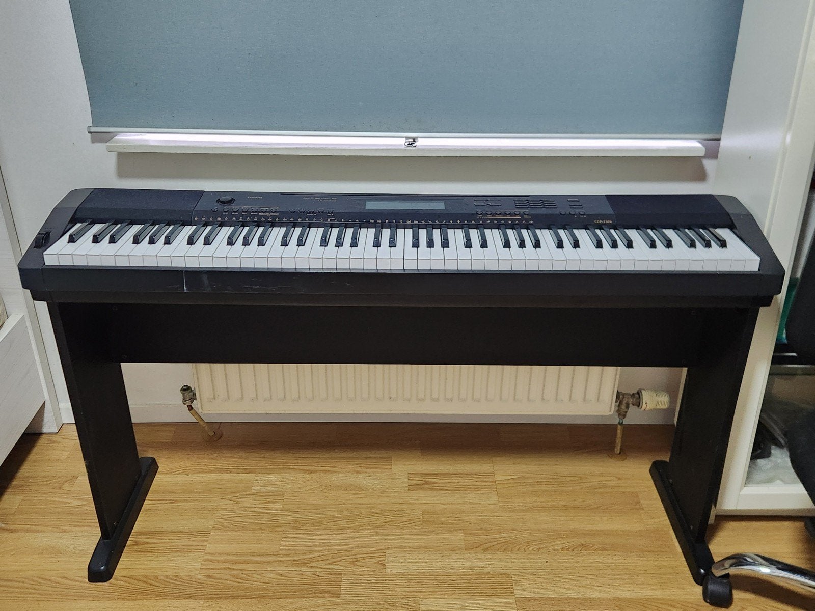 Keyboard 7 octaven zoals vleugelpiano
Volwaardig 1:1 pianist, Ophalen, Zo goed als nieuw, Piano, Digitaal