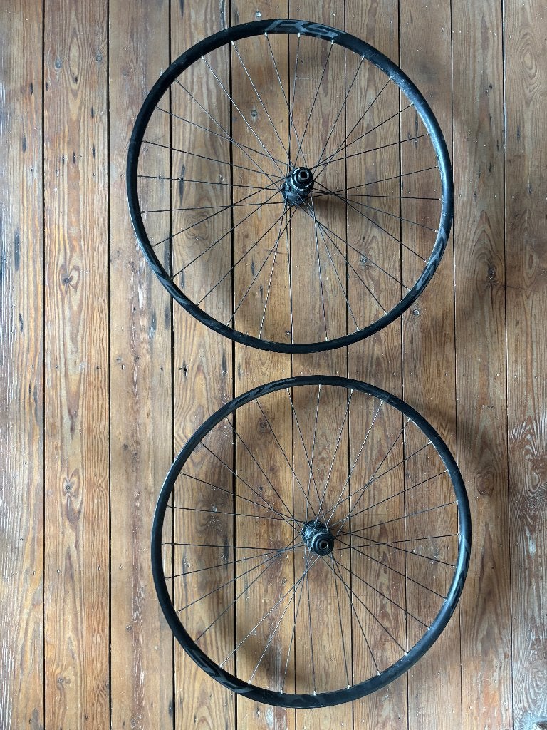 Shimano WH-RS171 700C schijfwielset - 28 inch, Gebruikt, Gravelbike, Aluminium, Shimano