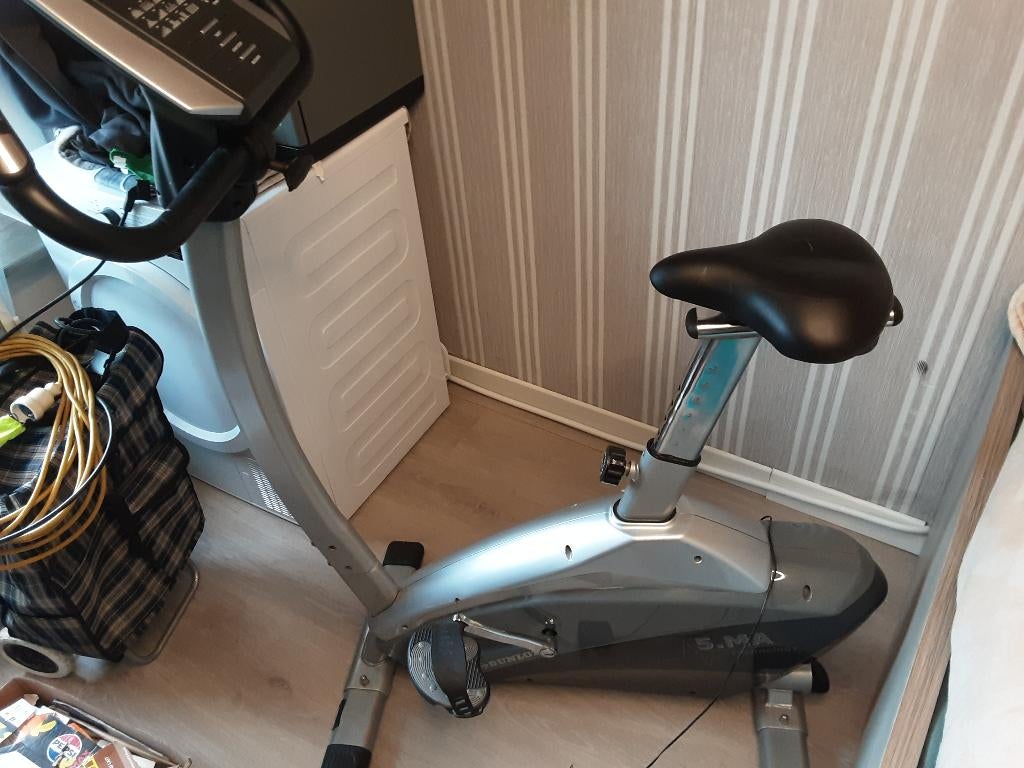 Hometrainer 5 MA technologie, Ophalen, Kunststof, Zo goed als nieuw, Benen