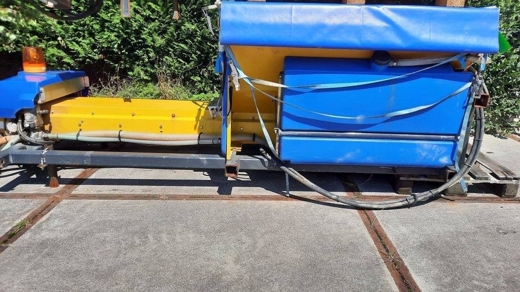 NIDO Stratos B11K-27 VCLN-350 (bj 2008), Zakelijke goederen, Machines en Bouw | Onderhoud en Reiniging