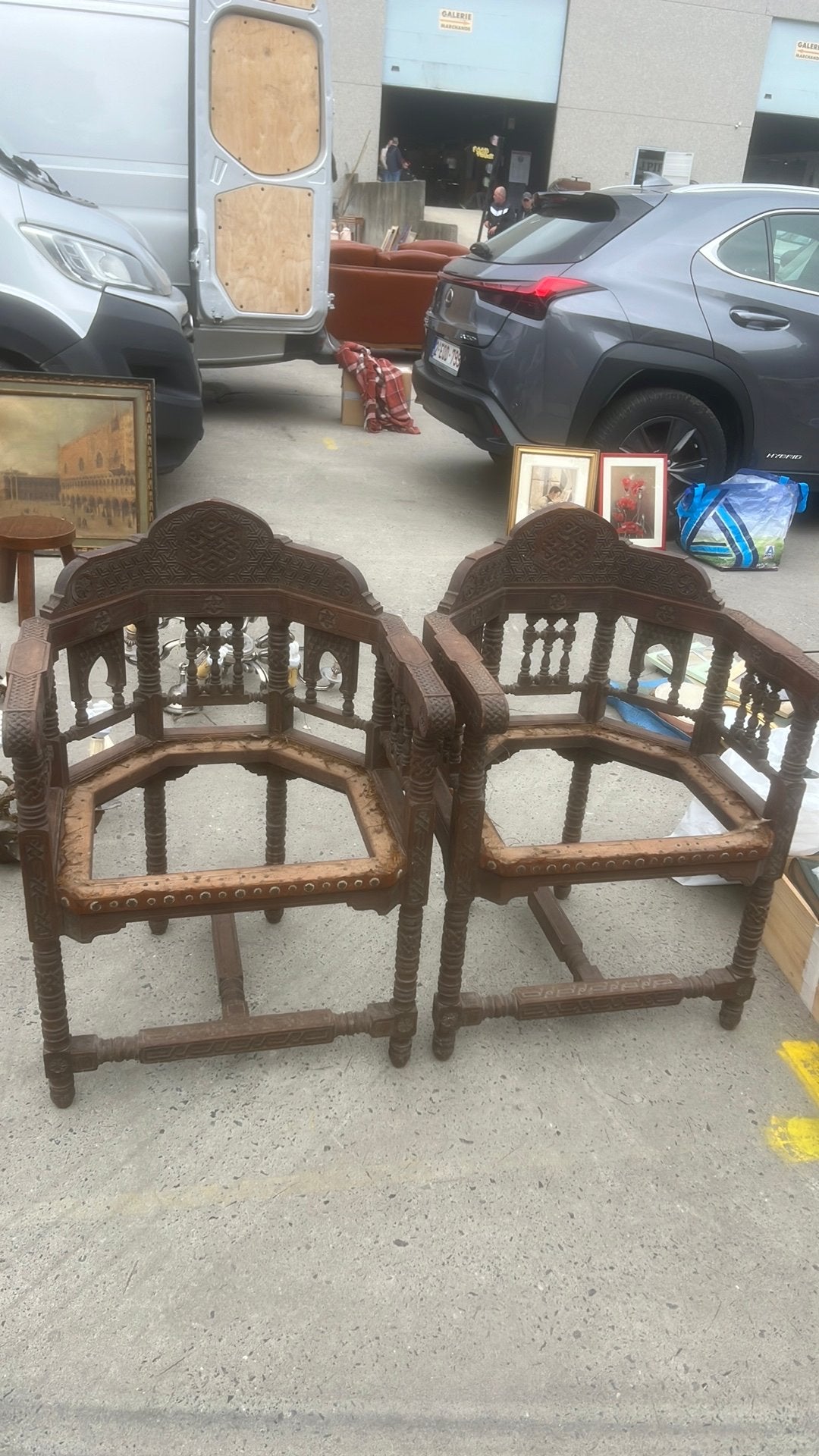Ancienne chaise a refaire, Enlèvement