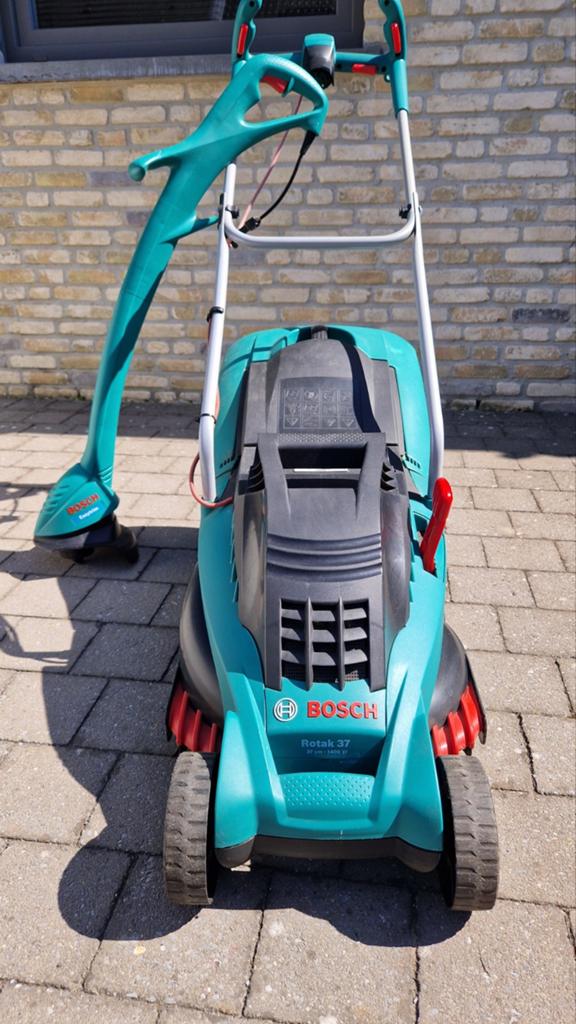 Grasmaaier + kantmaaier :  Bosch 220V, Jardin & Terrasse, Tondeuses à gazon, Enlèvement
