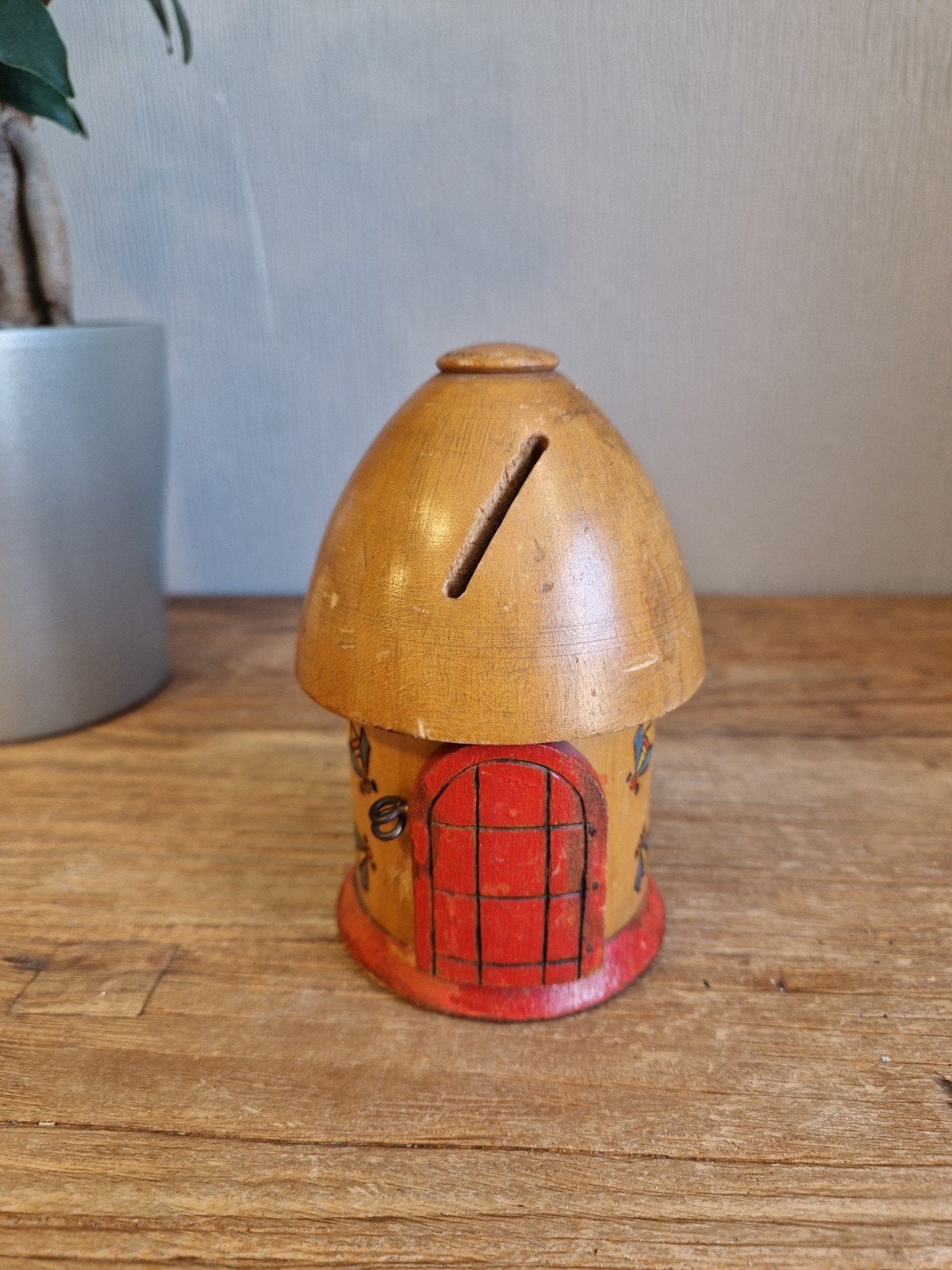 Vintage houten spaarpot bijenkorf, Verzamelen, Spaarpotten, Ophalen of Verzenden