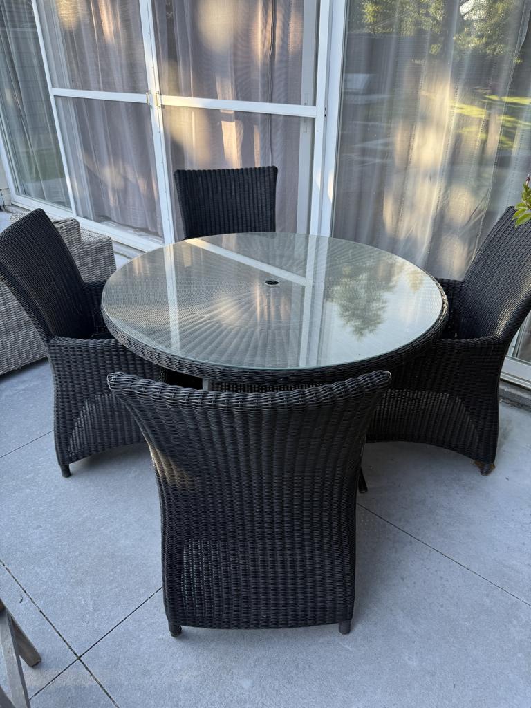 Tuinset 4stoelen + ronde tafel met glas, Ophalen, Tuinset