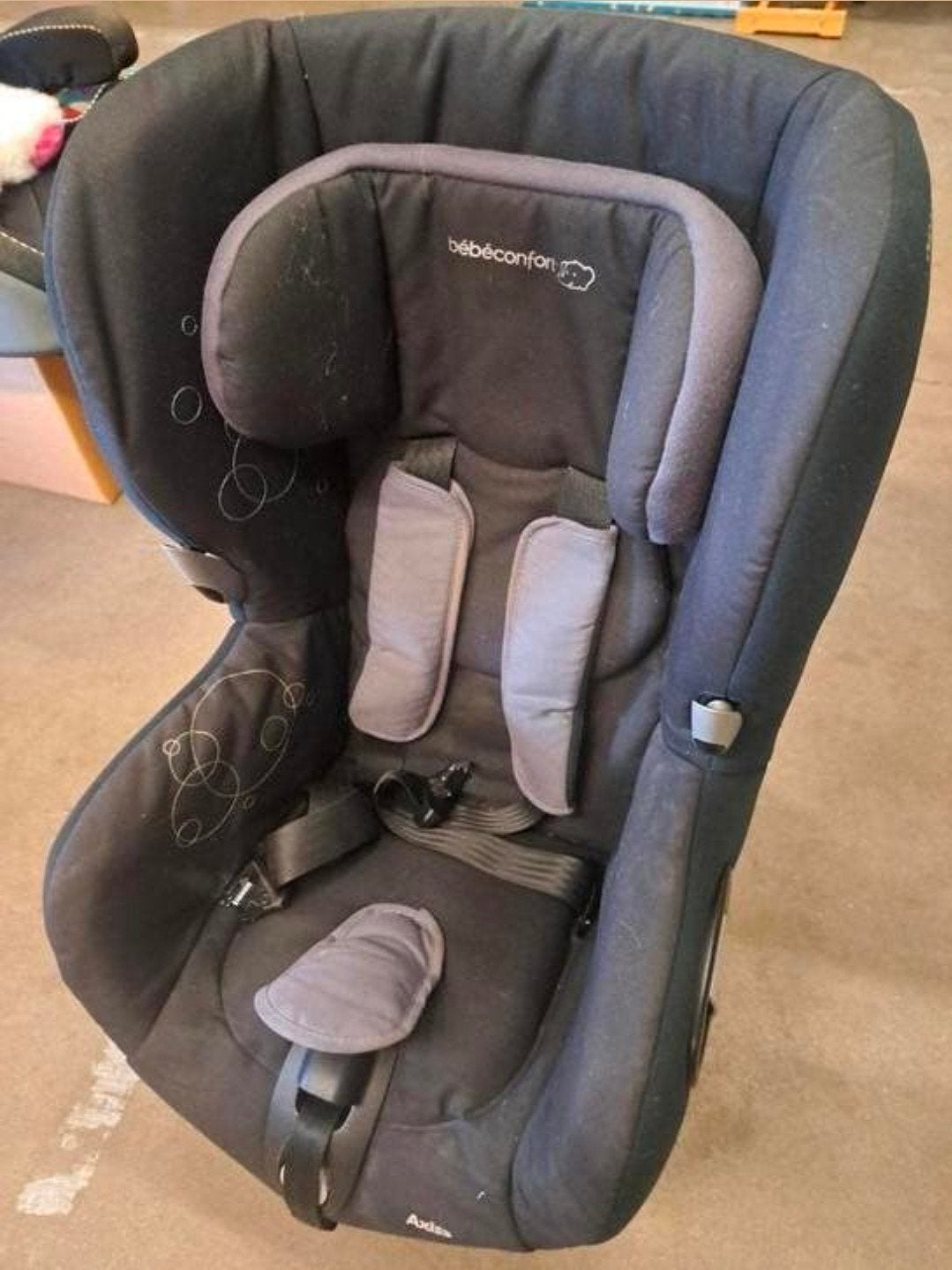 Draaibare autostoel Axiss van Bebe Confort Axxis, Ophalen, 15 t/m 36 kg, Slaapstand, Maxi-Cosi