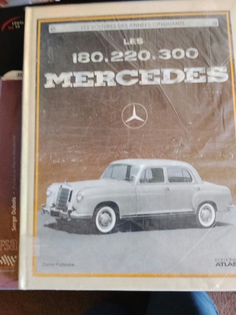 Livre Mercedes 180, 220, 300  (Daniel Puiboube), Enlèvement, Mercedes