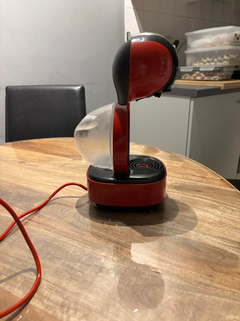 Nescafé machine MAG DRINGEND WEG !!!!!, Enlèvement ou Envoi, Comme neuf, 50 à 75 cm
