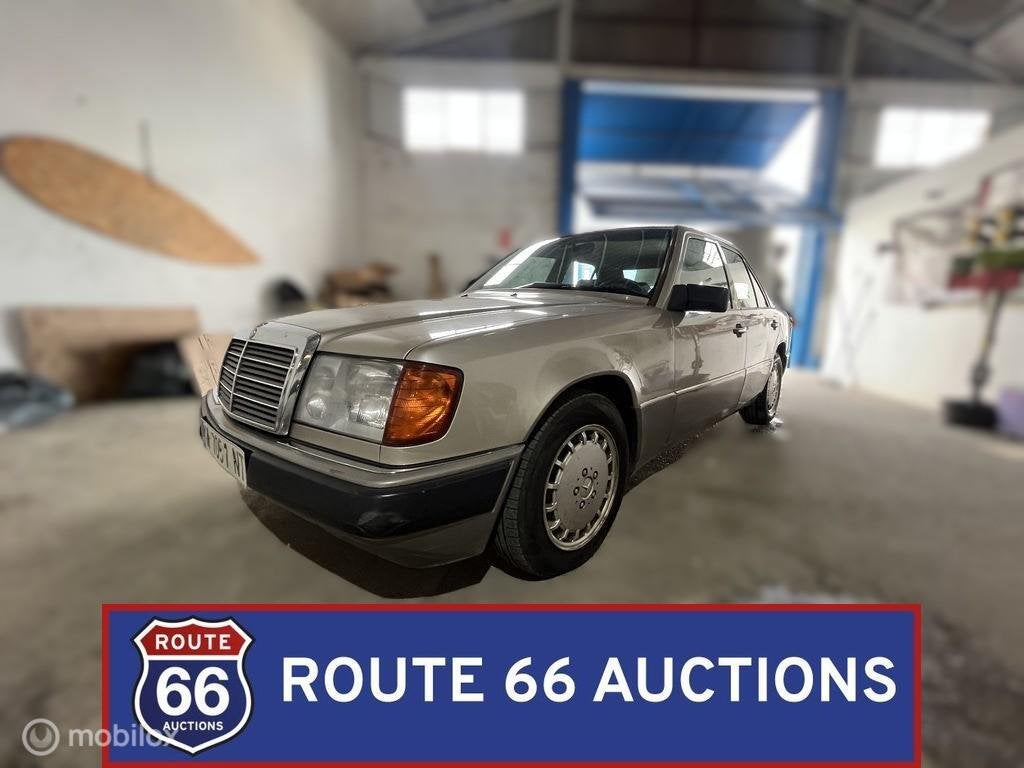 Mercedes-Benz 300 E-24 | 1992 | Route 66 Auctions, Autos, Oldtimers & Ancêtres, Achat, Entreprise, Boîte manuelle, Autre carrosserie