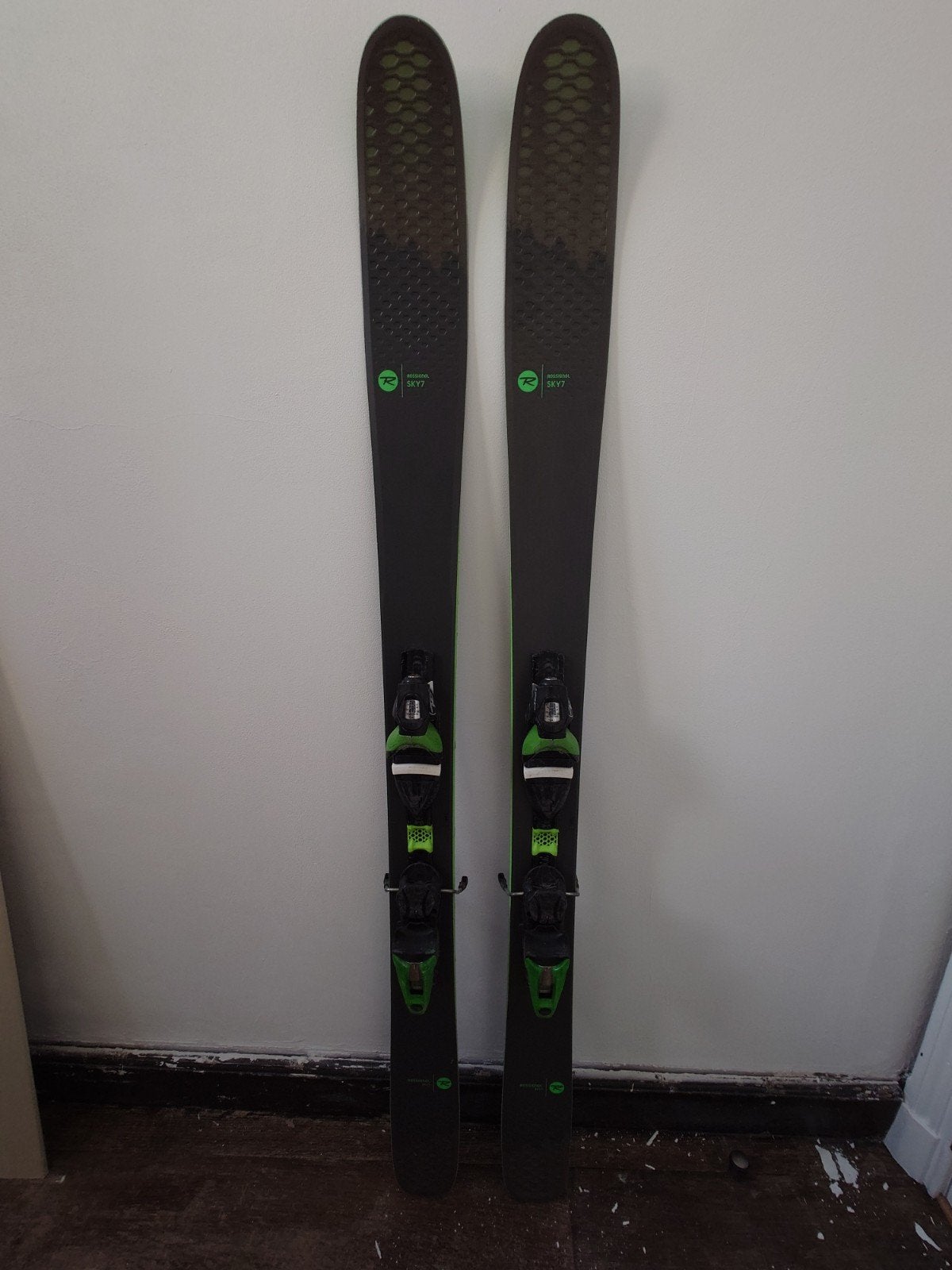 Rossignol Sky7 164 cm ski, Ophalen, 160 tot 180 cm, Rossignol, Zo goed als nieuw