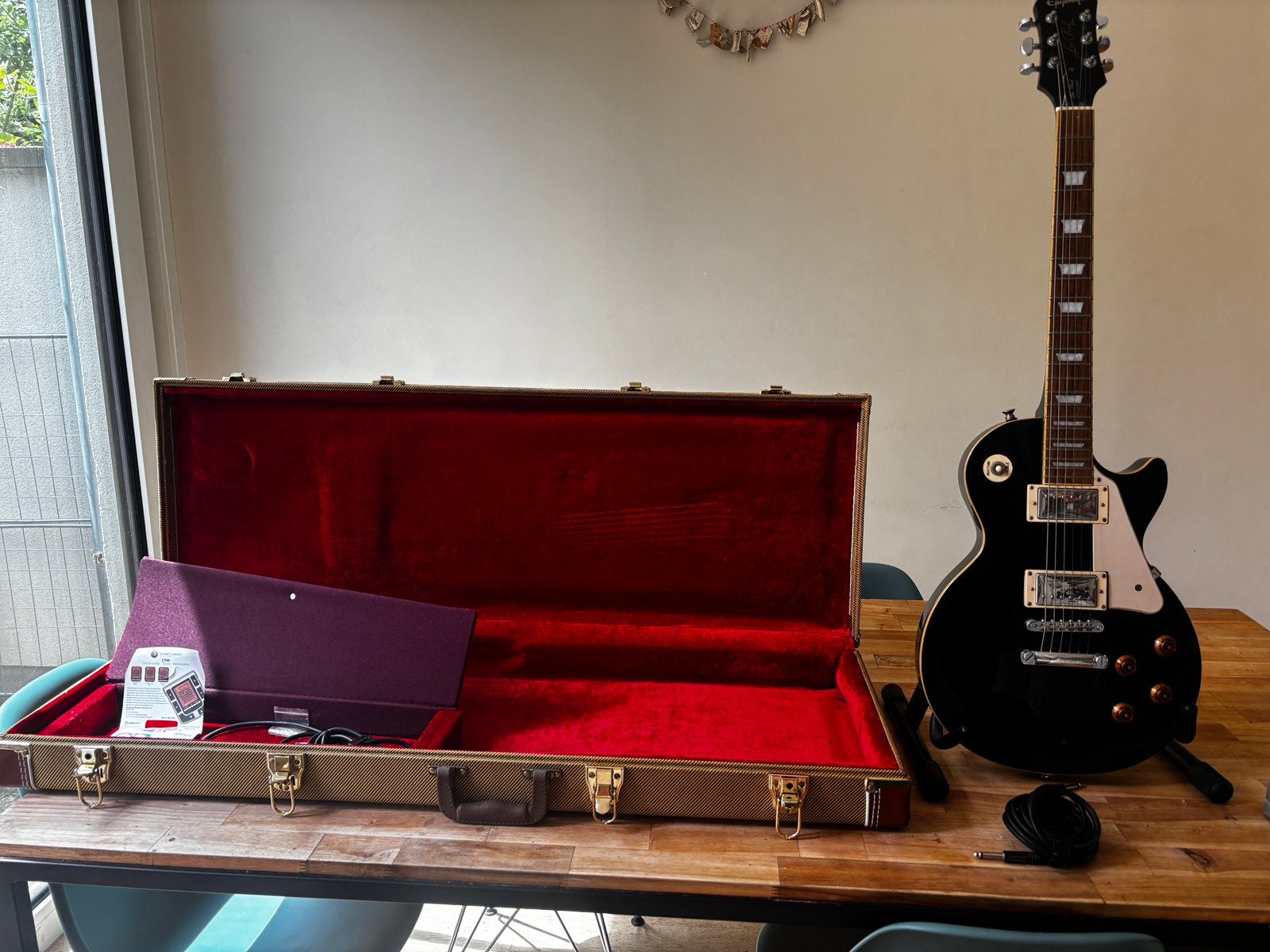 Epiphone les Paul standard avec étui, Musique & Instruments, Instruments à corde | Guitares | Électriques, Utilisé, Epiphone, Enlèvement