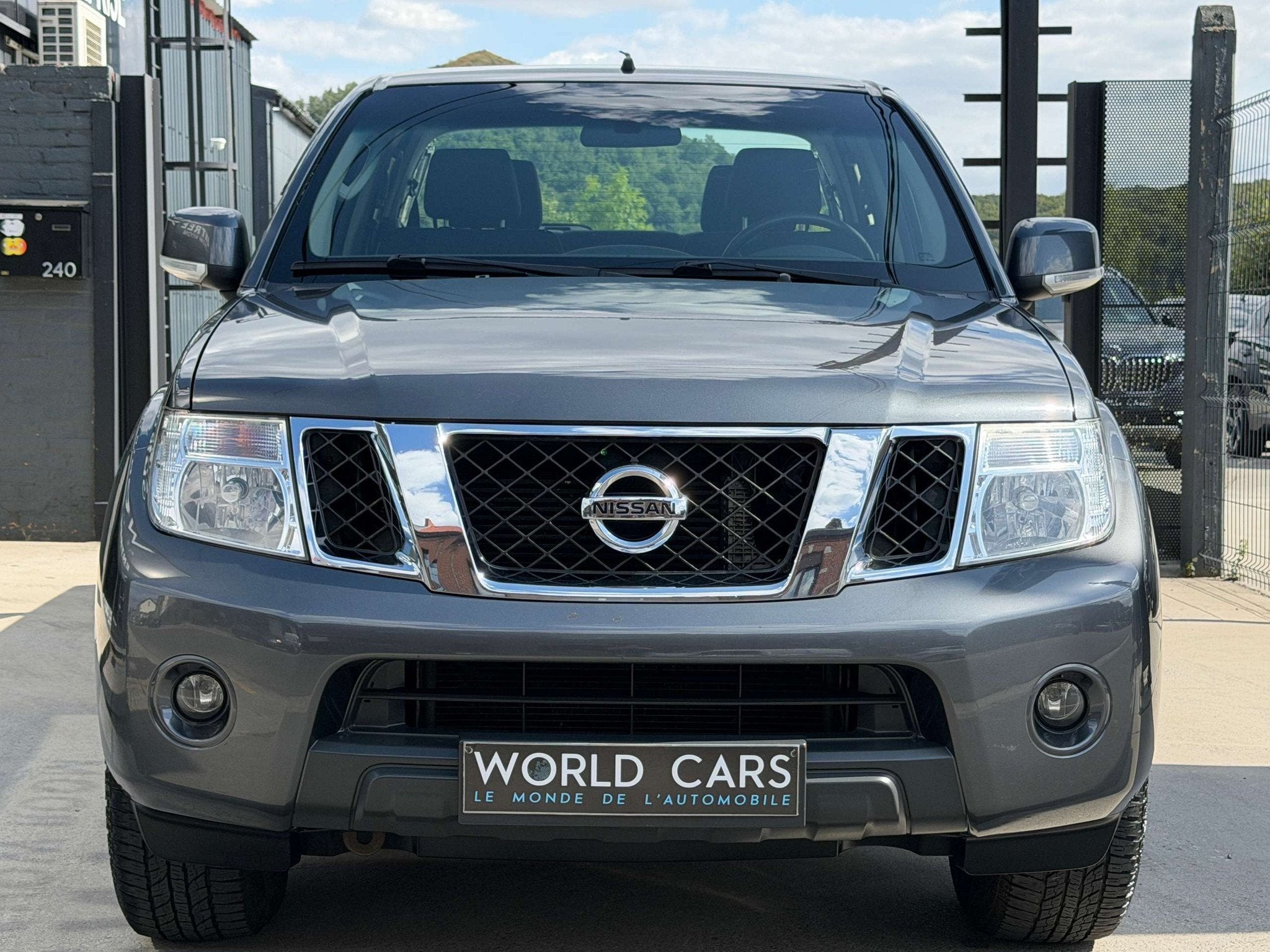 Nissan Navara 2.5 dCi 4x4 - TVAC- BTW-IN- DOUBLE CABINE- CRU, Autos, Achat, 4 portes, Entreprise, Boîte manuelle