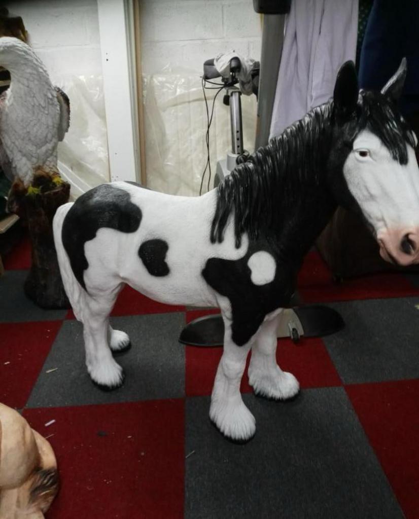 Verschillende paarden beelden, Enlèvement, Comme neuf, Cheval