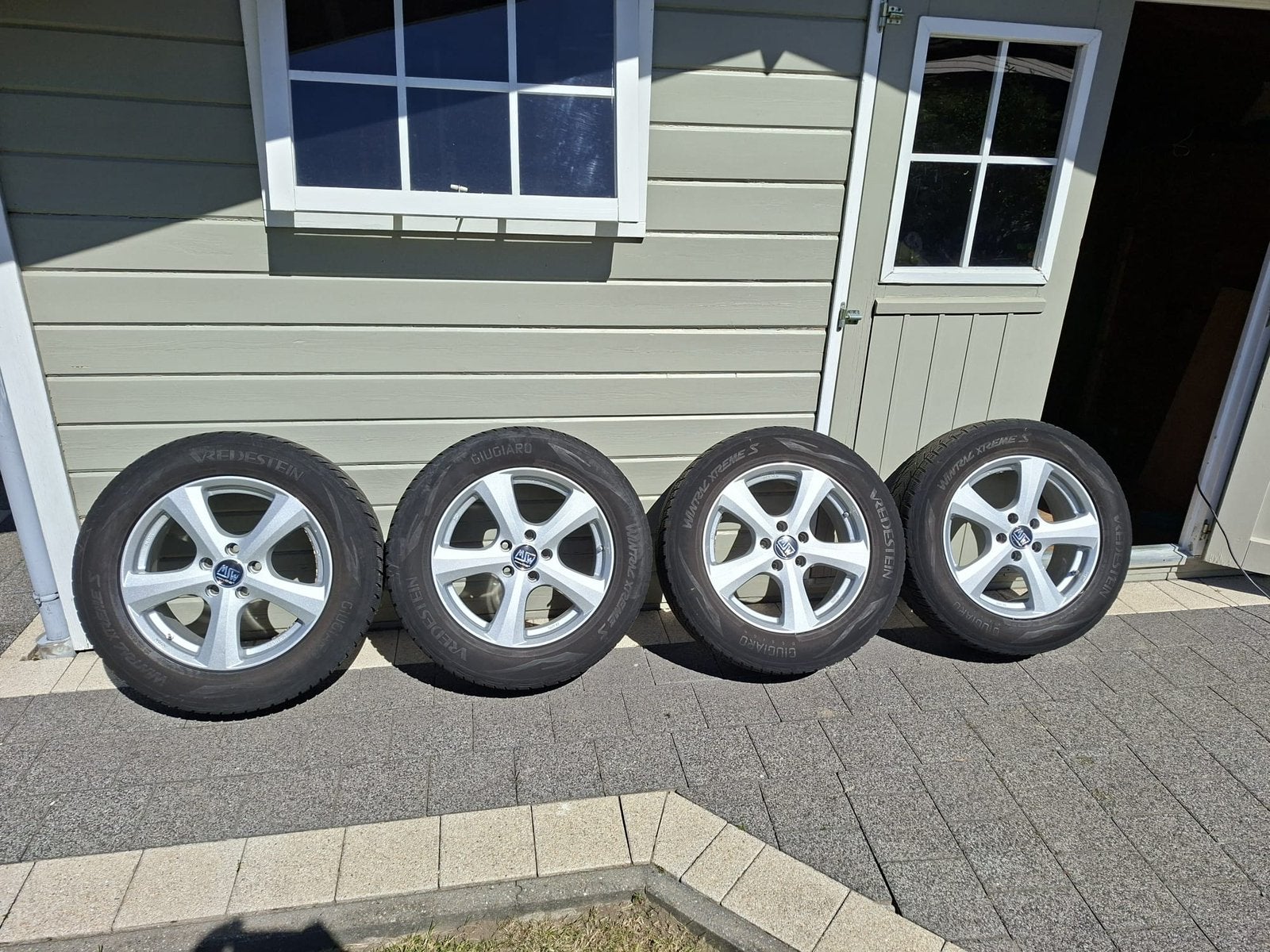 Set winterbanden op Allu velg Voor Hyundai Tucson, Auto-onderdelen, Ophalen, Gebruikt, Banden en Velgen, 17 inch