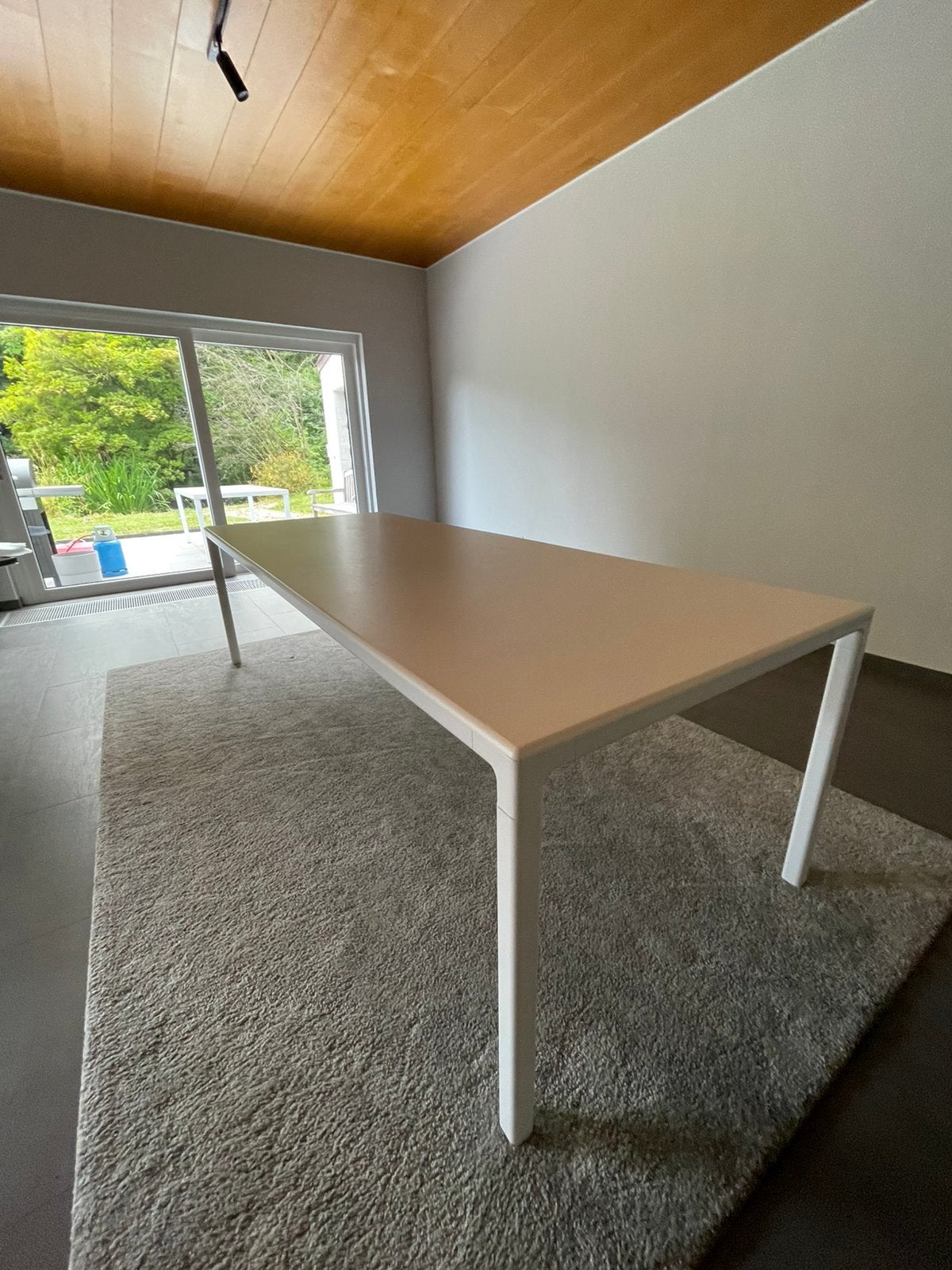 Table Hay, Maison & Meubles, Enlèvement, Comme neuf