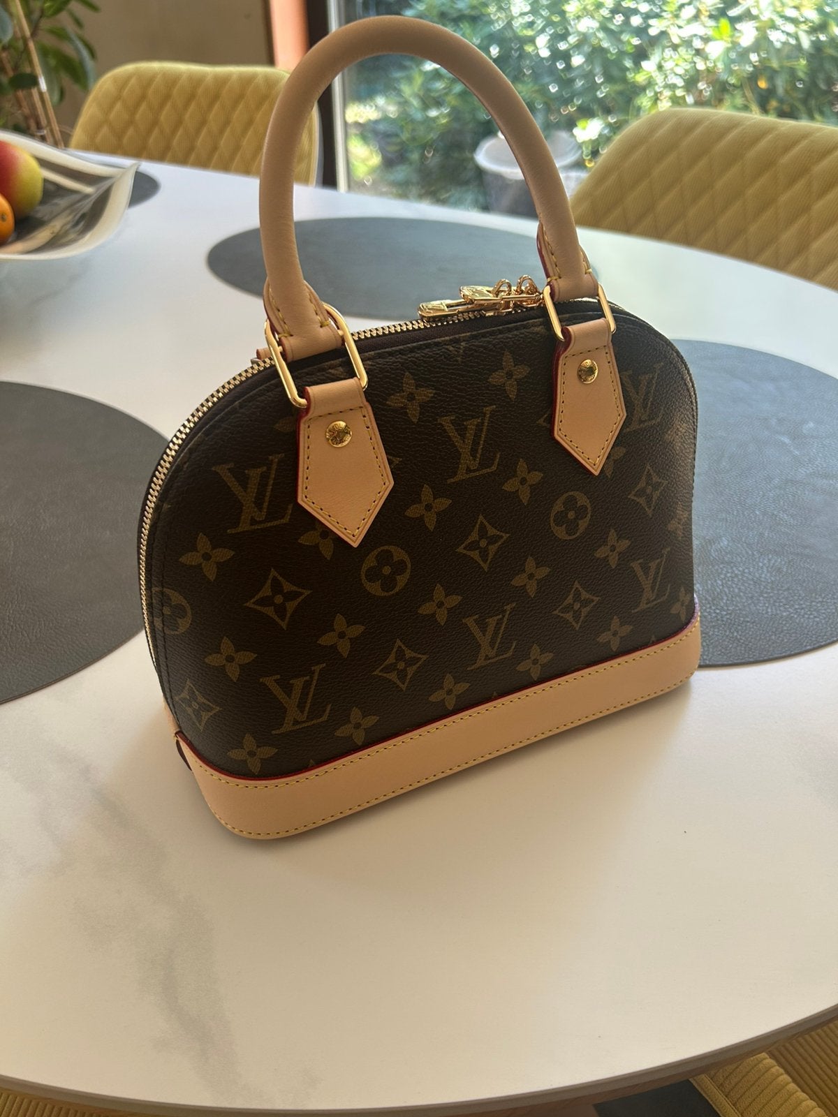 Lv tas, Handtassen en Accessoires, Ophalen of Verzenden, Zo goed als nieuw