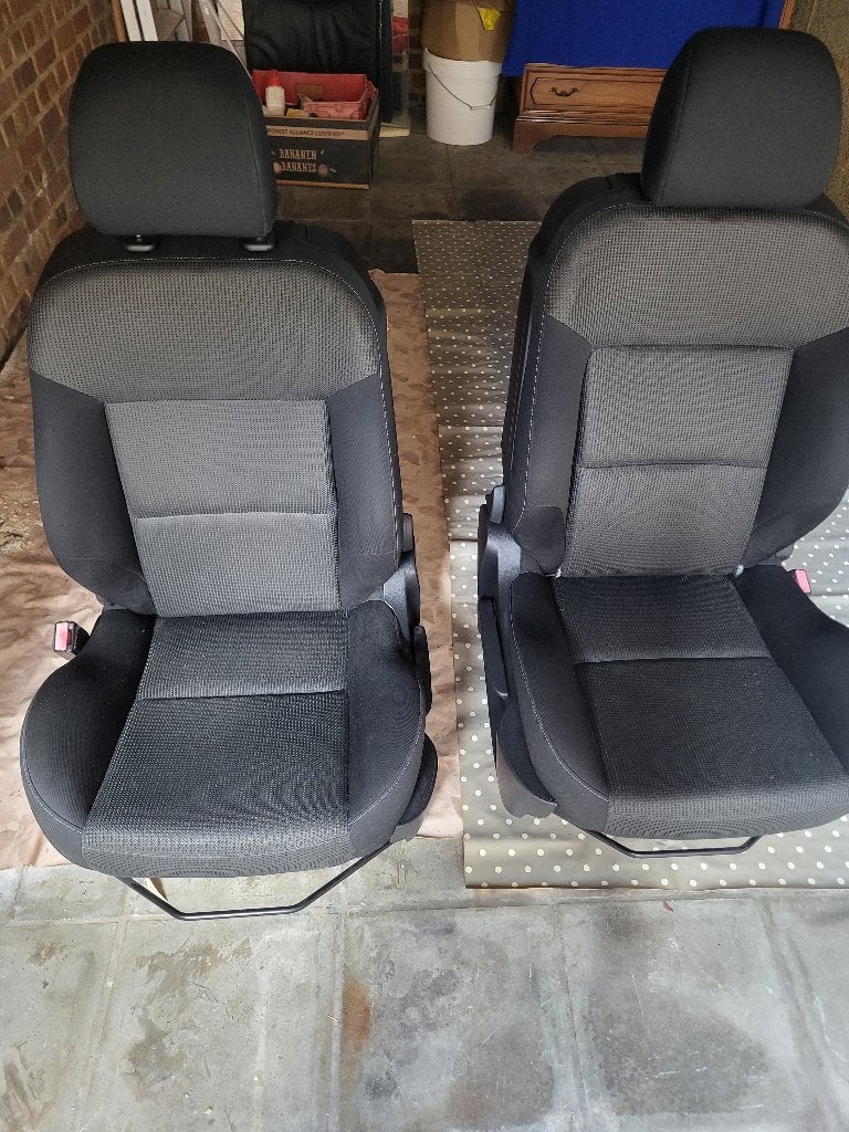 2 siège voiture peugeot 207  208, Auto-onderdelen, Ophalen, Gebruikt, Peugeot